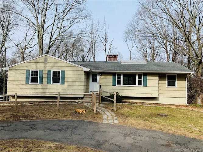 81 Doolittle Drive Bethany, CT 06524