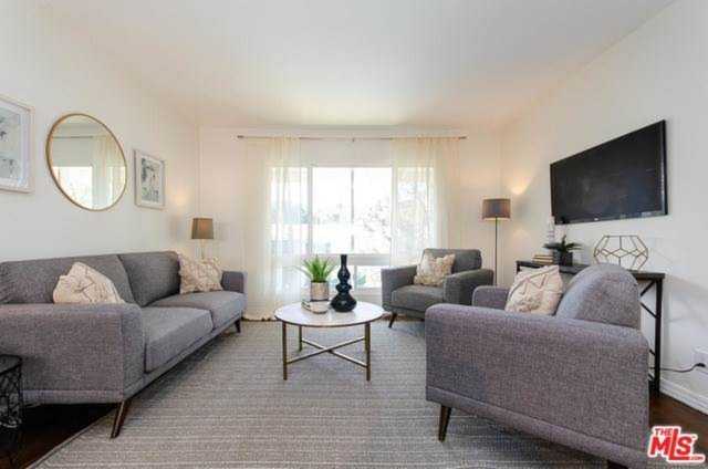 6400 Primrose Avenue #18 Los Angeles, CA 90068
