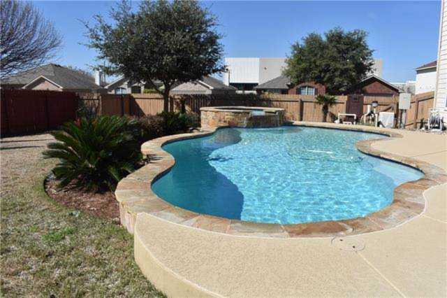 601 Stokesay Castle Path Pflugerville, TX 78660