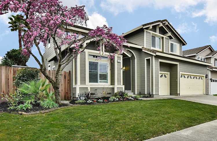 915 Kensington Place Petaluma, CA 94954