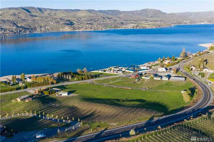331 S Lakeshore Rd Chelan, WA 98816