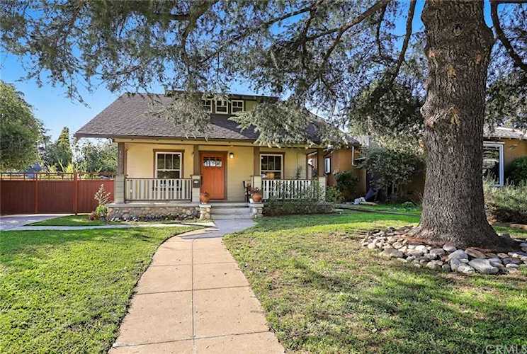 1557 N El Molino Avenue Pasadena, CA 91104