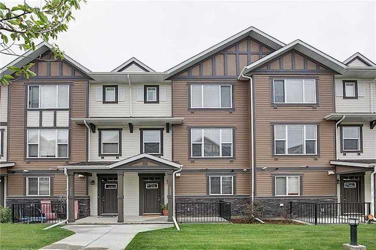 224 New Brighton Walk/Walkway SE Calgary, AB T2Z 5C7
