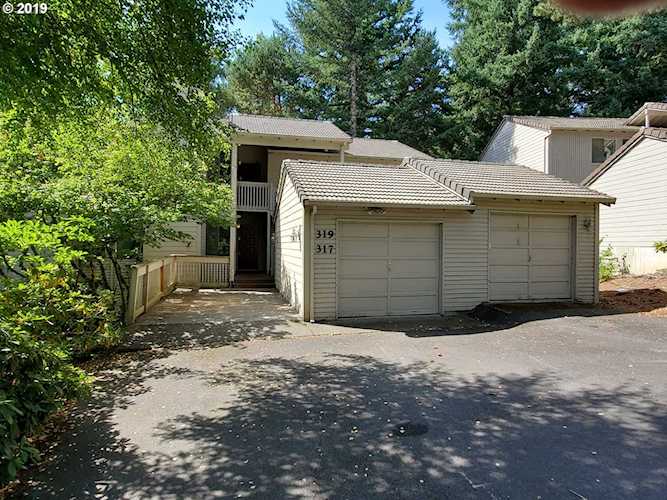 317 Cervantes Lake Oswego, OR 97035