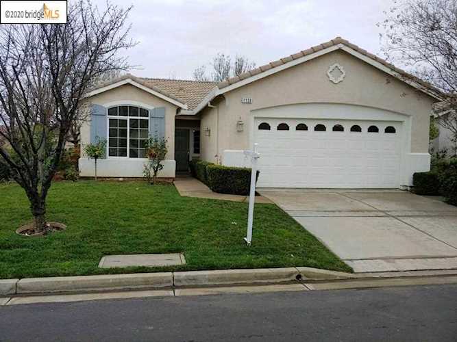 1136 Jonagold Way Brentwood, CA 94513