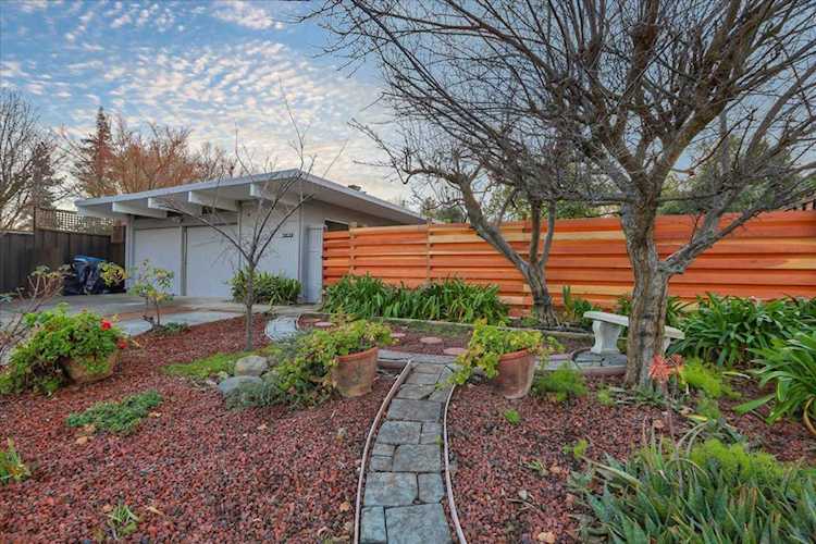 2289 Fairglen Dr San Jose, CA 95125