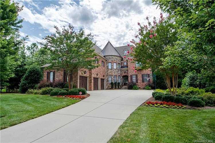212 Glenmoor Dr Waxhaw, NC 28173