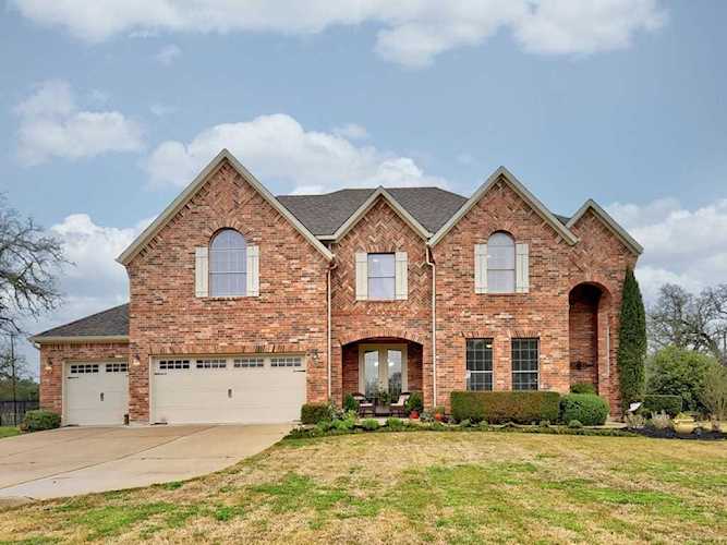 605 Shelf Rock Driftwood, TX 78619