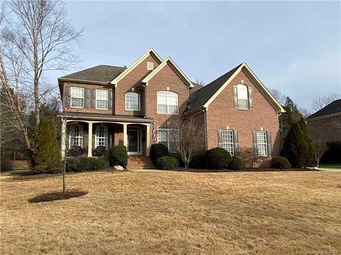 3013 Chisholm Ct Waxhaw, NC 28173