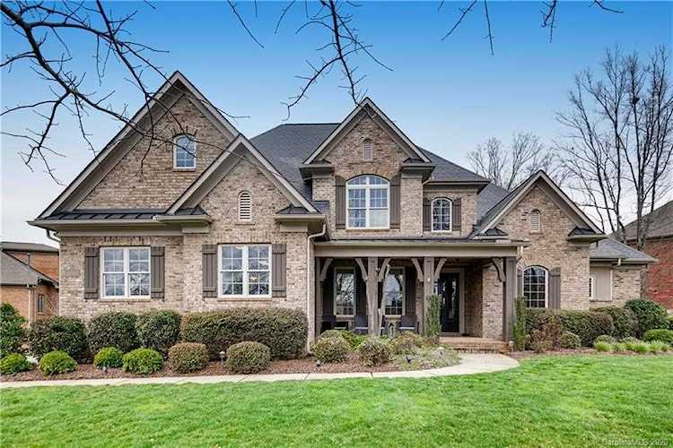 8049 Front Park Circle Huntersville, NC 28078