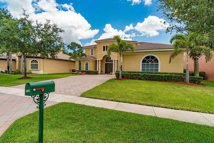 5084 Forest Dale Drive Lake Worth, FL 33449
