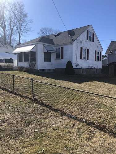 25 Mayflower Rd Quincy, MA 02171