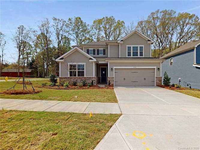 15303 Autumn Sage Dr Charlotte, NC 28278
