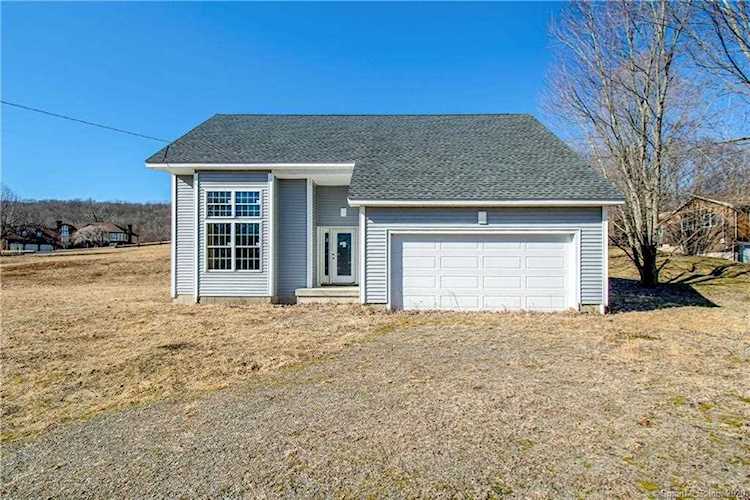 834 Mount Vernon Road Southington, CT 06489