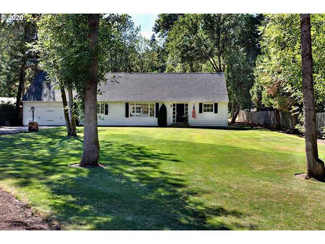 2025 Wembley Park Rd Lake Oswego, OR 97034