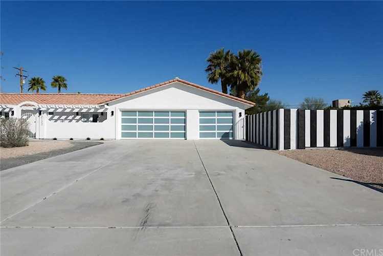 2122 E Sahara Road Palm Springs, CA 92262