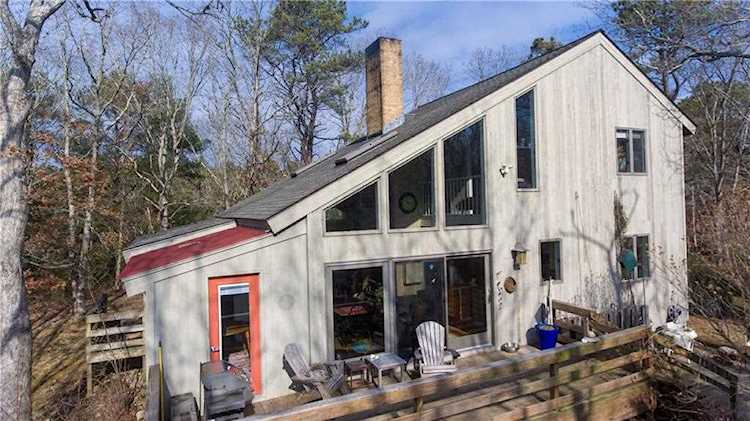 6 BLUE RIBBON RD Richmond, RI 02812