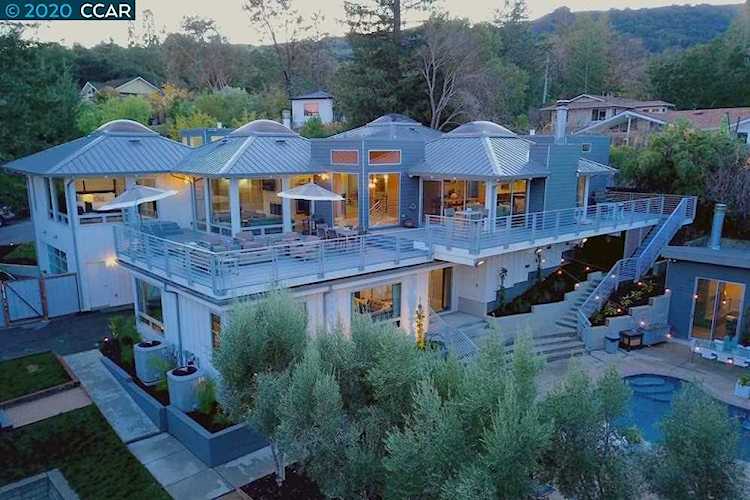 20 Highland Ct Danville, CA 94526