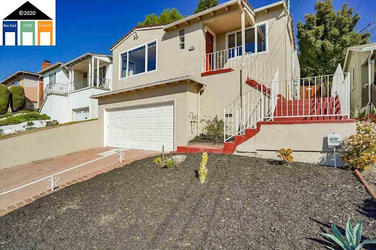 10744 Sheldon St Oakland, CA 94605