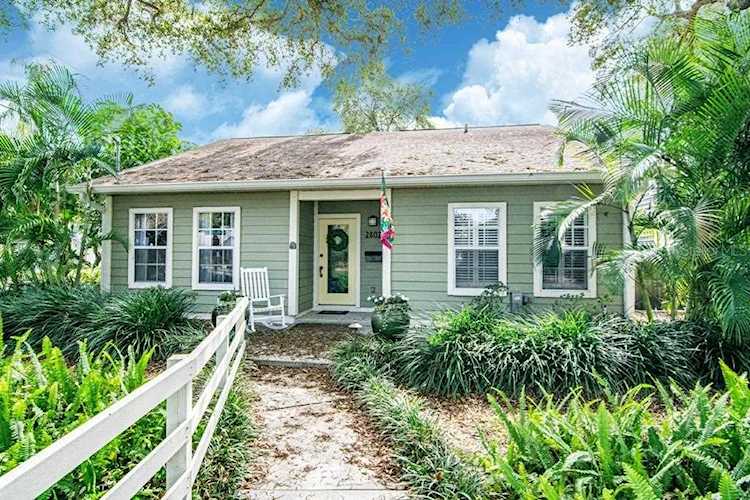 2802 W Angeles Street Tampa, FL 33629