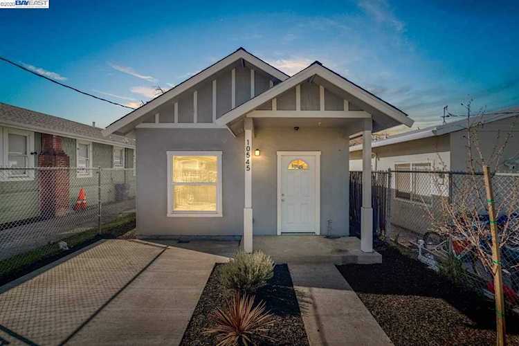 10545 Pippin St Oakland, CA 94603