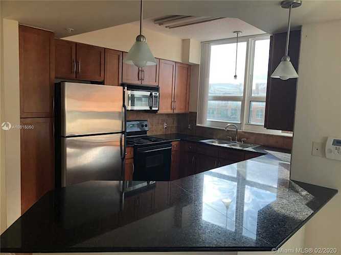 2000 N Bayshore Dr #701 Miami, FL 33137
