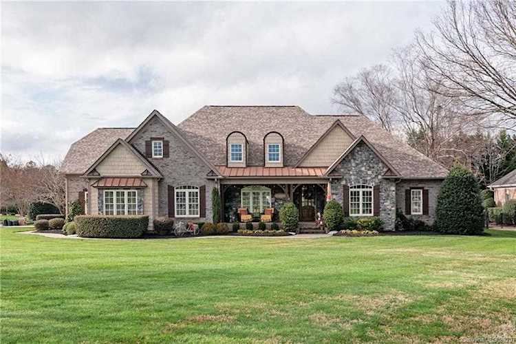 1616 Churchill Downs Dr Waxhaw, NC 28173 | MLS 3593051 Photo 1