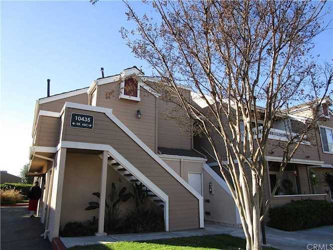 10435 W Briar Oaks Drive #A. Stanton, CA 90680