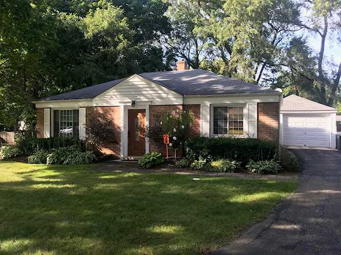 600 E Lincoln Ave Libertyville, IL 60048