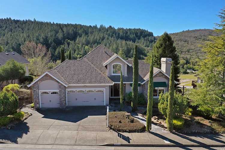 6316 Meadowridge Drive Santa Rosa, CA 95409