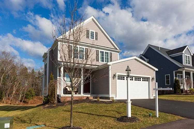 150 Red Fox Run Wrentham, MA 02093