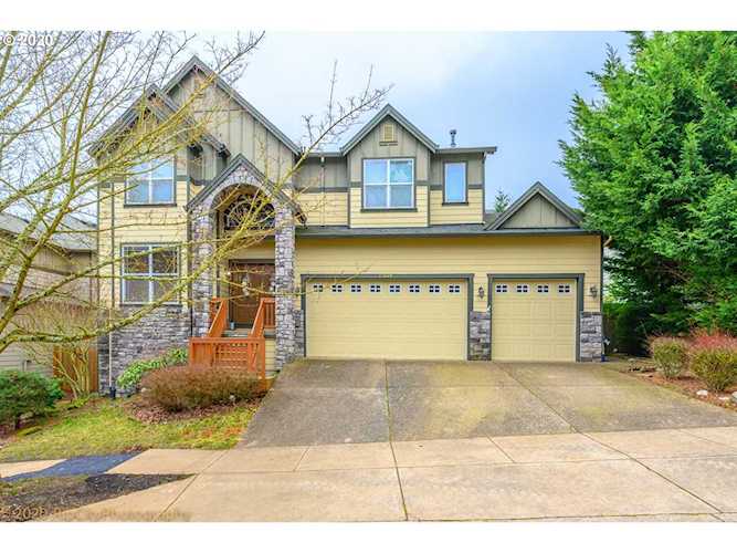 15049 SW Greenfield Dr Tigard, OR 97224