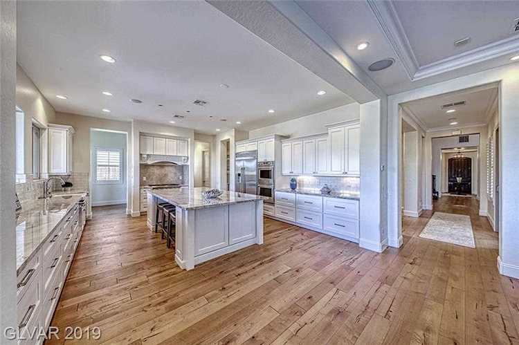 2320 Martinique Ave Henderson, NV 89044