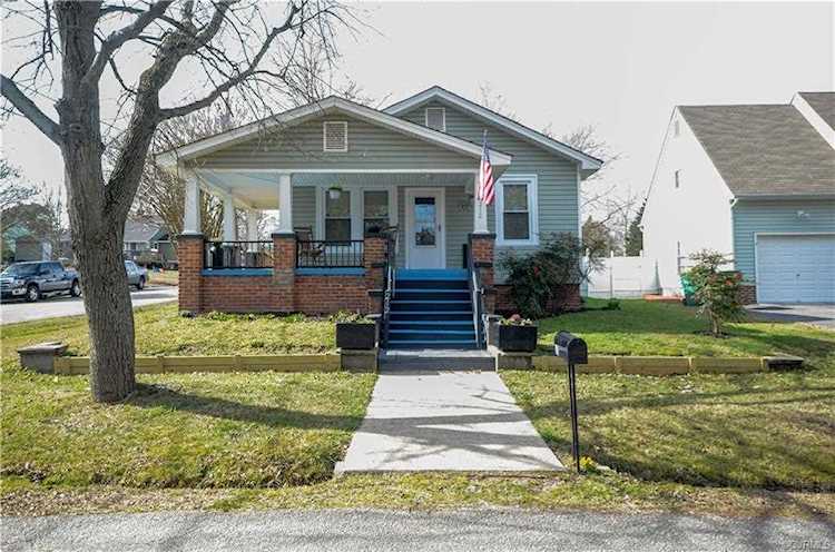 212 N 20th Ave Hopewell, VA 23860