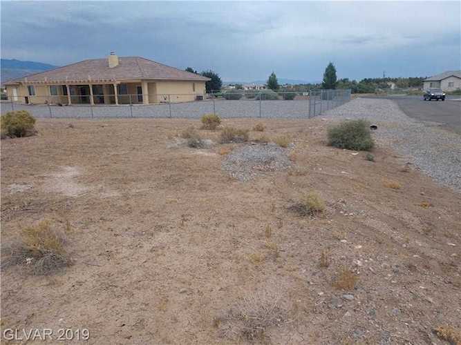 1060 W Gray Fox Pahrump, NV 89048