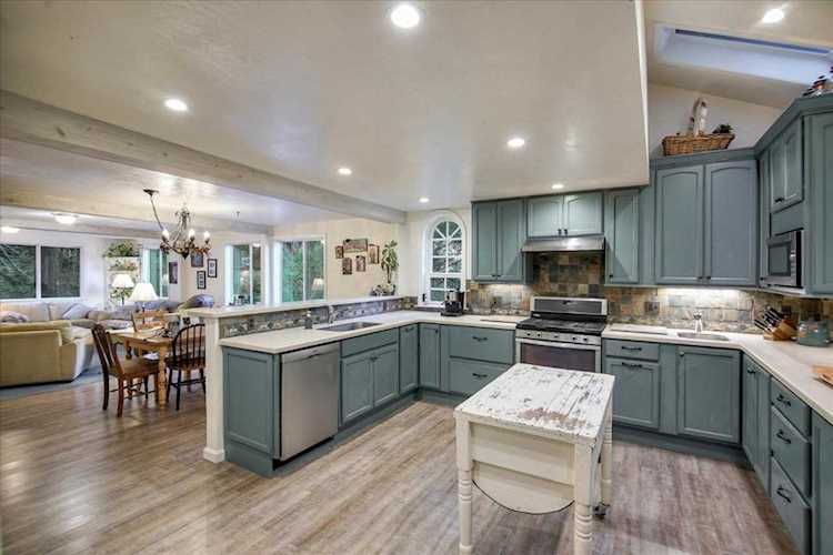 213 Azalea Avenue Brookdale, CA 95007