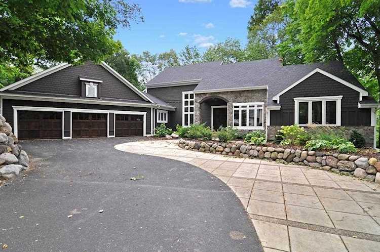 19705 Muirfield Circle Shorewood, MN 55331