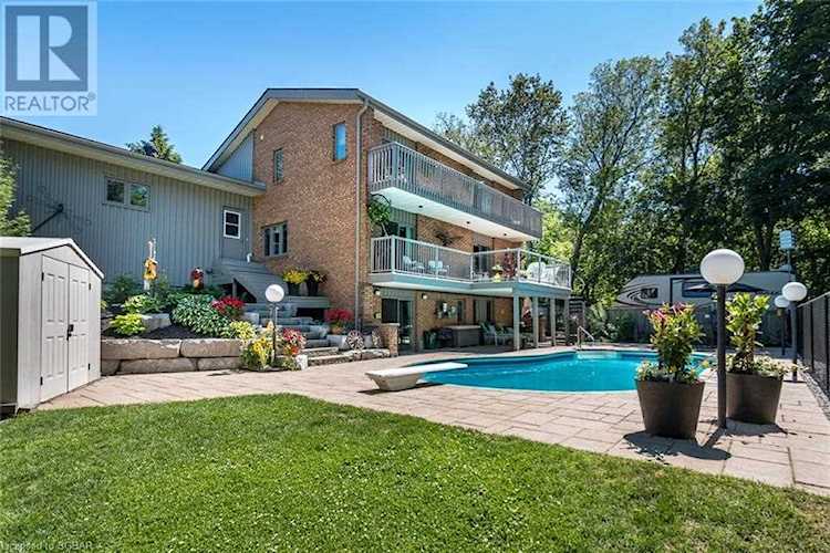 770 Victoria Street Midland, ON L4R1B6