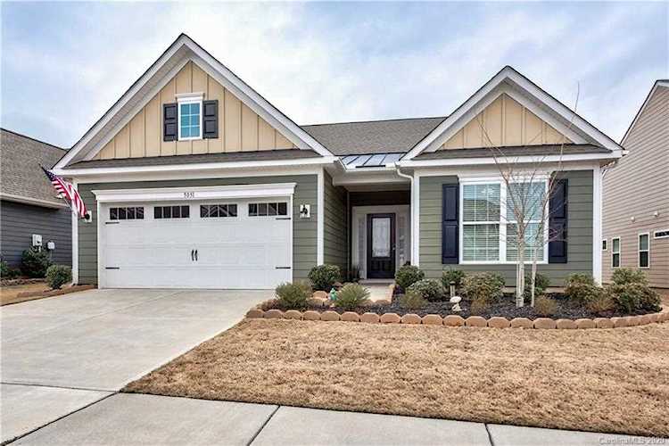 5031 Redwood Grove Trl Lancaster, SC 29720