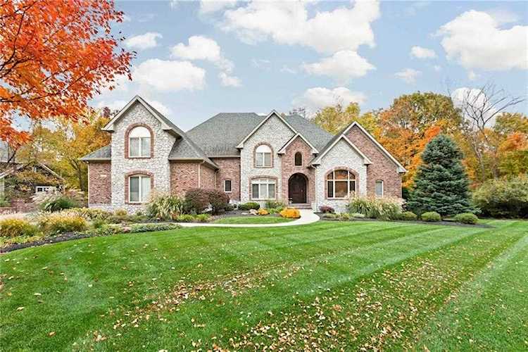 6145 Stonegate Run Zionsville, IN 46077
