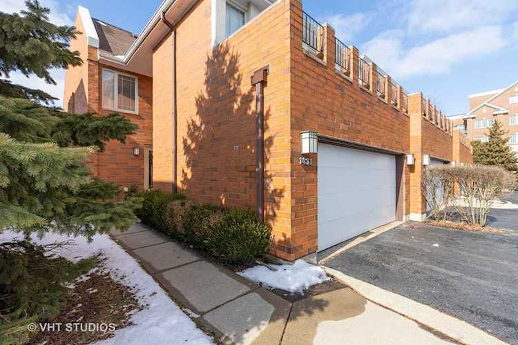 1431 N Milwaukee Ave Libertyville, IL 60048