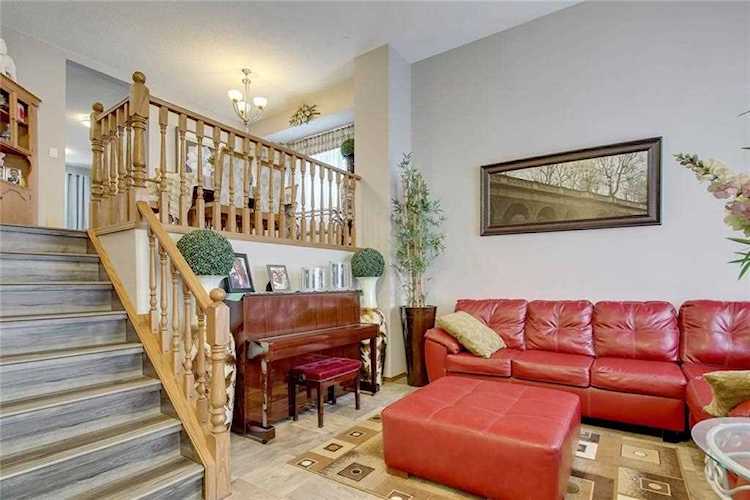 5 Riverglen Close SECalgary Real EstateRiverbend Homes for SaleC4287311 5 Riverglen Close SECalgary Real EstateRiverbend Homes for SaleC4287311