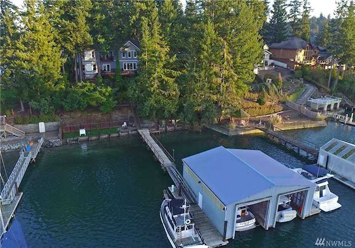 240 Shorewood Ct Fox Island, WA 98333