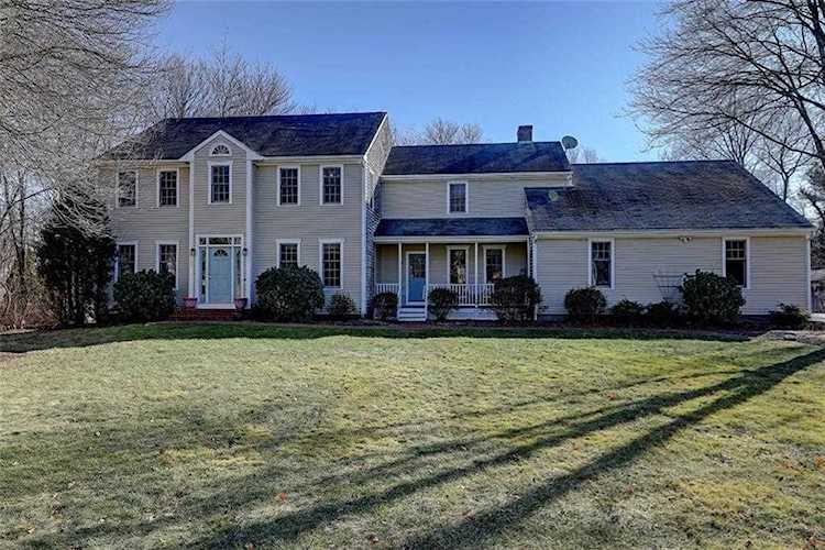 11 Seaview DR Barrington, RI 02806