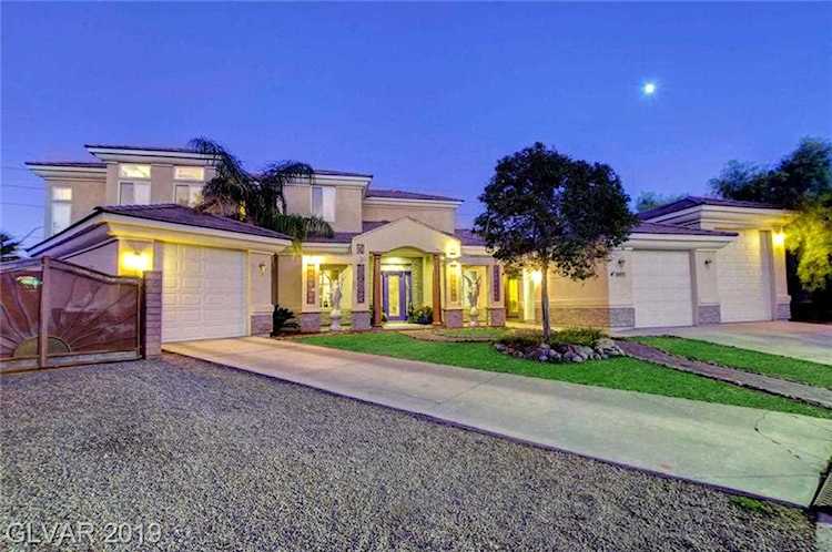 201 Dalmatian Ln Las Vegas, NV 89107