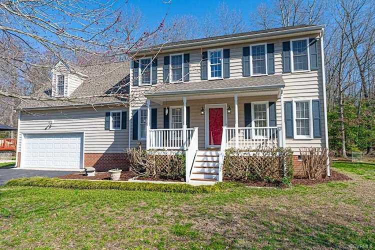 5805 Meadowood Ln North Chesterfield, VA 23237