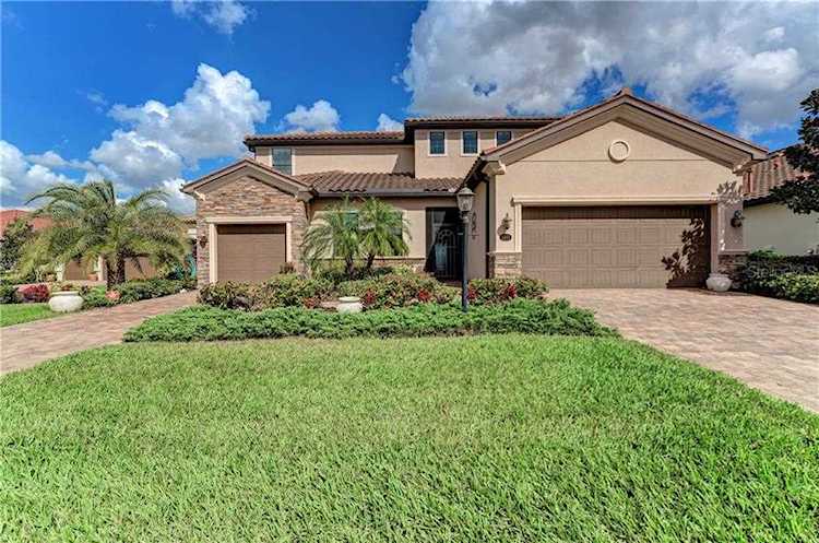5513 Goodpasture Glen Lakewood Ranch, FL 34211