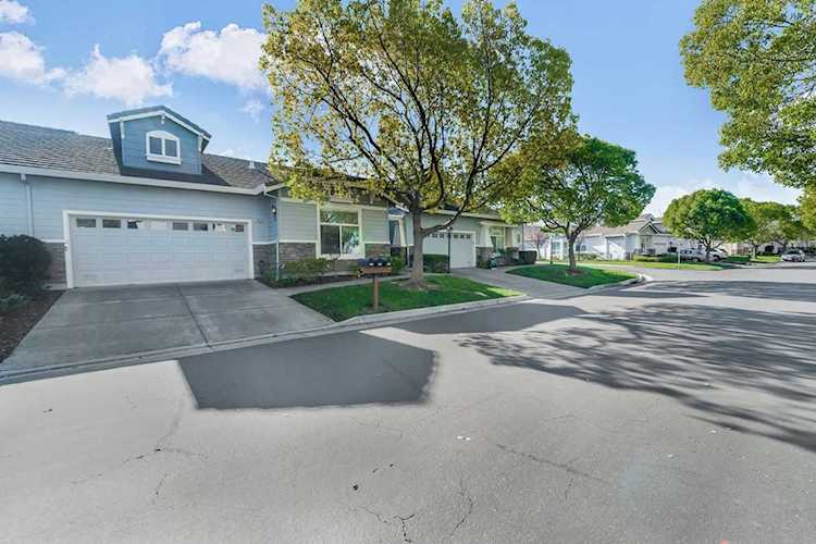 2010 Carignan Way San Jose, CA 95135
