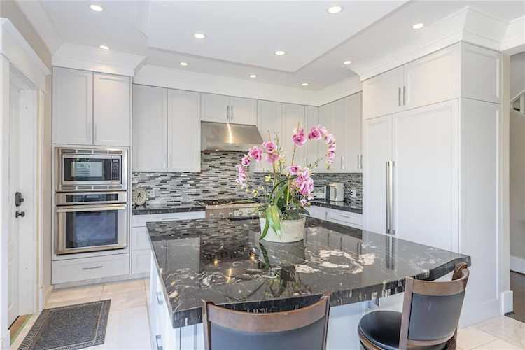 1947 W 19th Avenue Vancouver, BC V6J 2P2