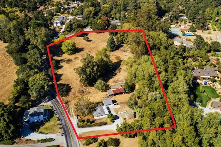 270 Eureka Canyon Rd Watsonville, CA 95076